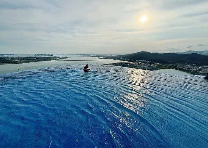 21homestay Bay Sea View, Marina Beach, Alacarte Hạ Long